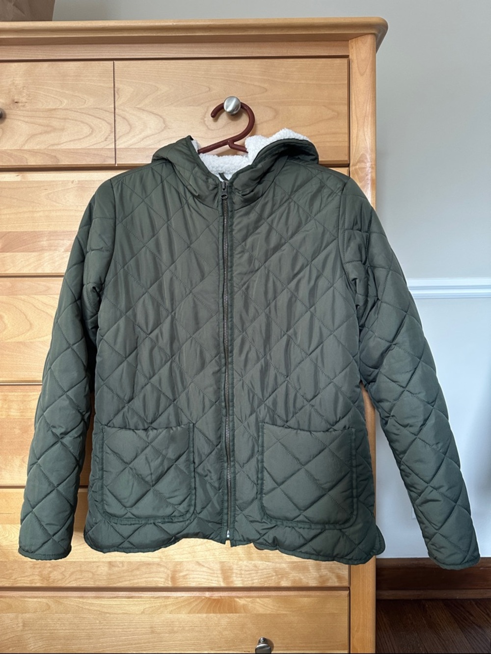 Old Navy Quilted Hooded Jacket in Olive